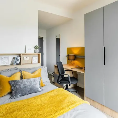 Hillfort House: Modern Studios with Shared Kitchen in Brighton Exterior photo