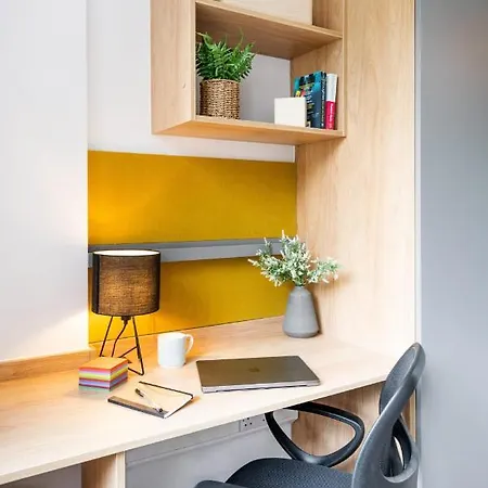 Hillfort House: Modern Studios with Shared Kitchen in Brighton Exterior photo