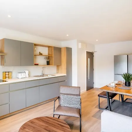 Hillfort House: Modern Studios with Shared Kitchen in Brighton Exterior photo